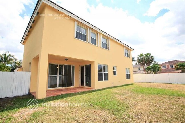 Building Photo - 14284 SW 159th Pl