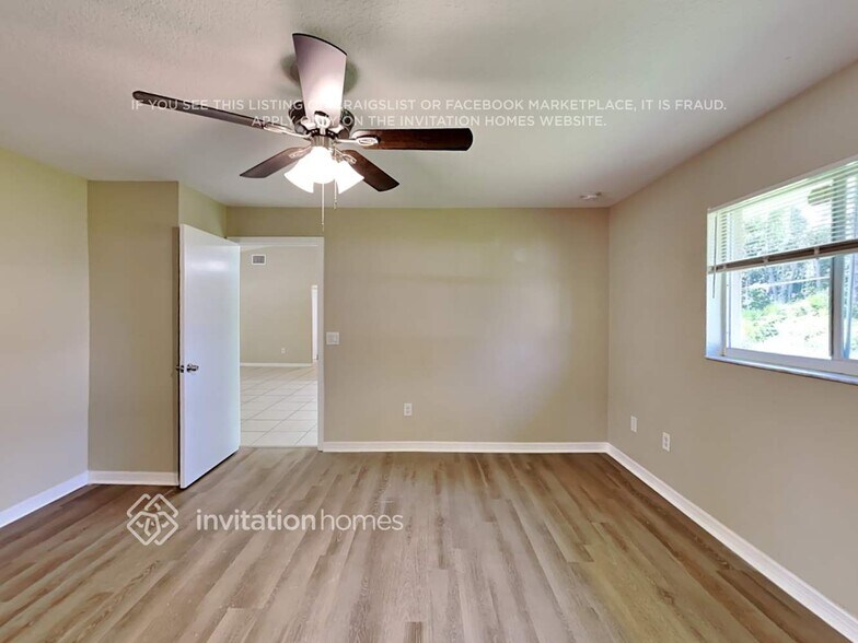 Building Photo - 4409 Palisades Ave