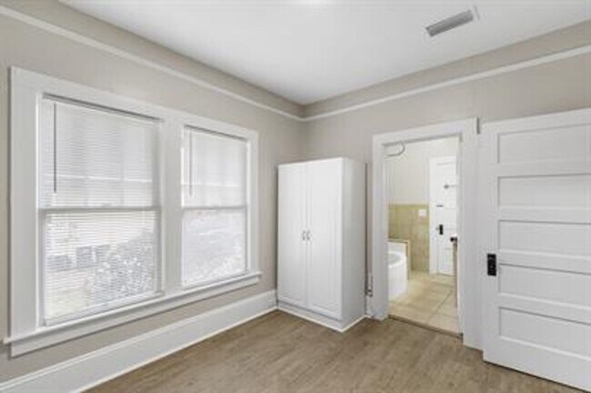 Building Photo - Charming 3-Bedroom Home in Historic Eustis!