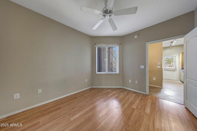 Building Photo - 2929 W Yorkshire Dr