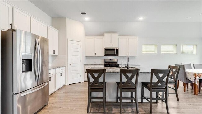 Building Photo - 814 Thomas Ridge Ln