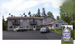 Building Photo - Spinnaker Inn