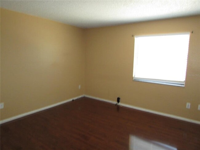 Building Photo - 10049 Lake Oak Cir