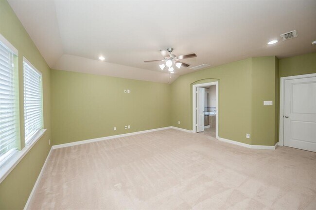 Building Photo - 3310 Belmont River Ln