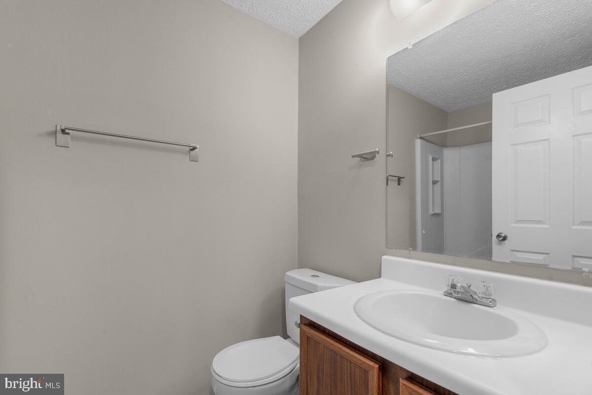 Building Photo - 12415 Hickory Tree Way