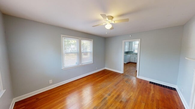 Building Photo - 1040 E Gates St