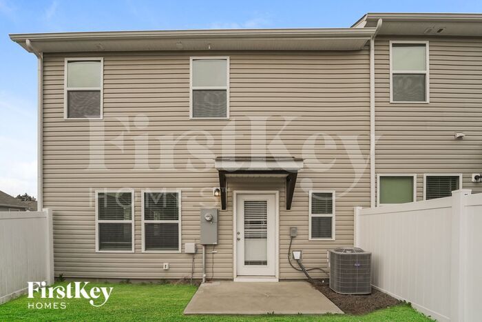 Building Photo - 2063 Cypress Village Dr NW