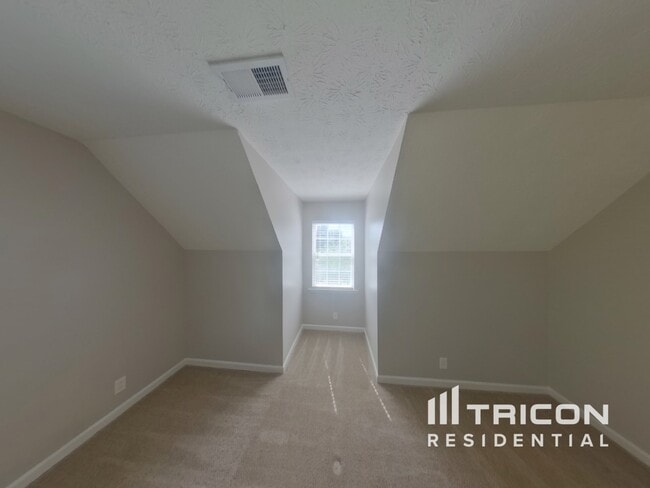 Building Photo - 1526 Amberwood Cir