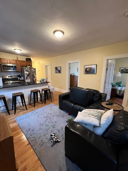 Building Photo - 42 Gorham St