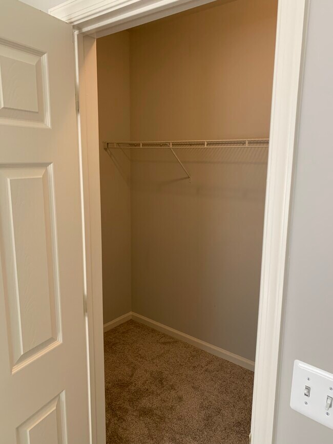 Building Photo - 113 Conover Terrace