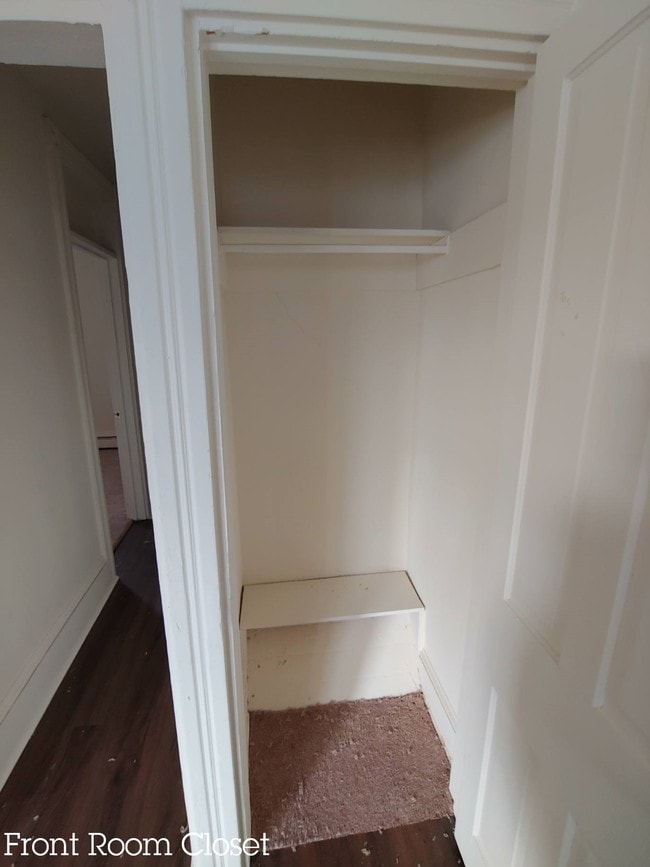 Building Photo - 206 S Ann St