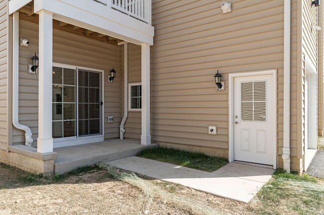 Building Photo - 2306 Palermo Dr