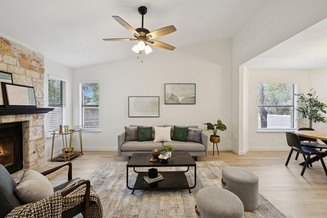 Building Photo - 2900 Sabinal Trail