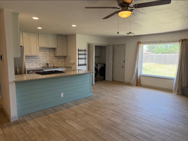 Building Photo - 604 Beckley Dr
