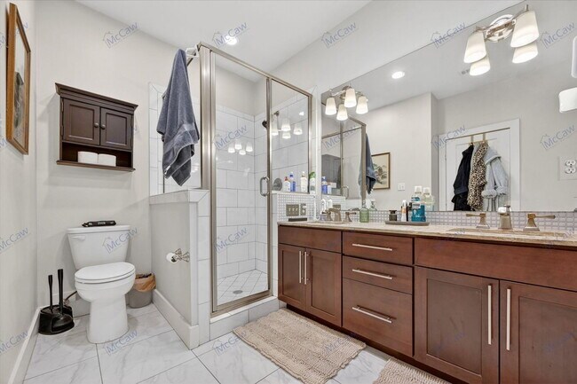 Building Photo - 5618 Lindell Ave