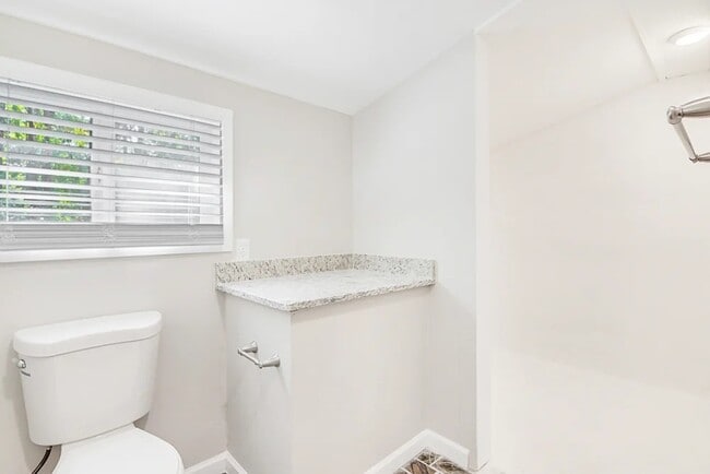 Building Photo - 1311 Clermont Rd