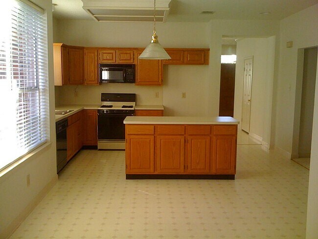 Building Photo - 11206 E Travelers Way Cir