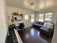 Building Photo - 1900 Gaston St