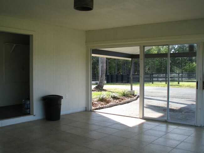 Building Photo - Beautiful 11.16 Acre Farm with Lots of Amenities!