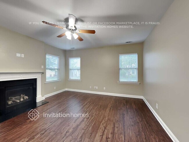 Building Photo - 6473 Hove Rd