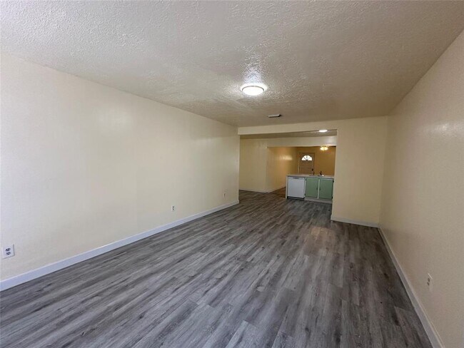 Building Photo - 10238 Torrington Ln