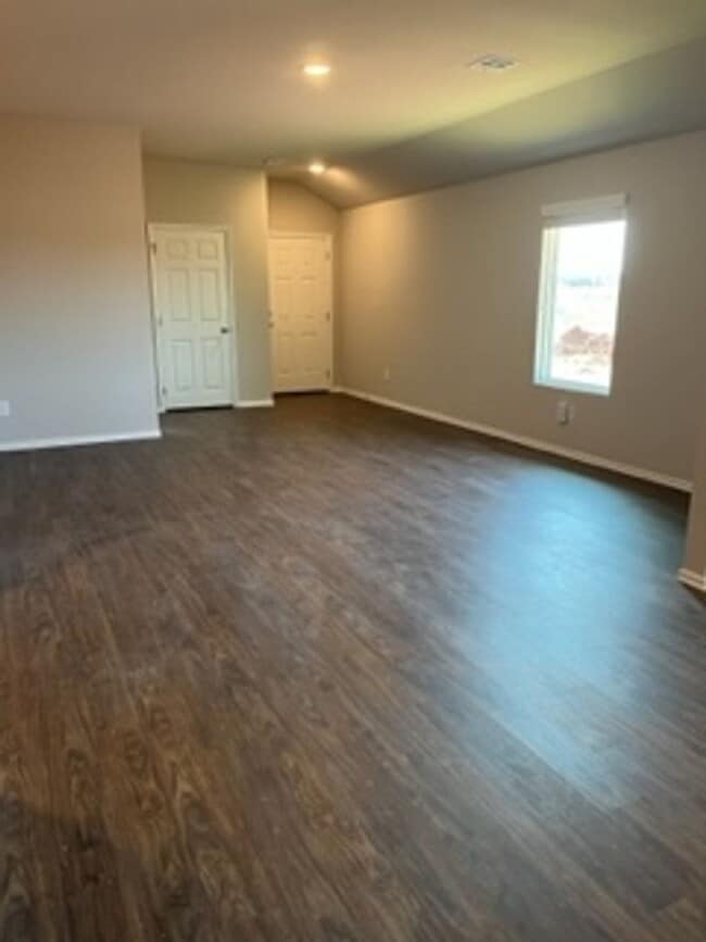 Building Photo - 1st Month Free!
