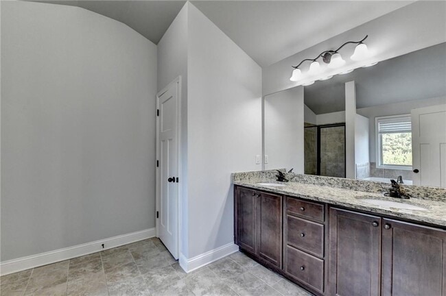 Building Photo - 1264 Brynhill Ct