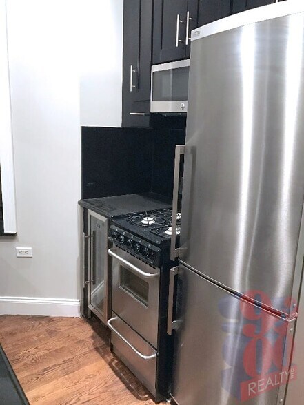 Building Photo - 60 Avenue B