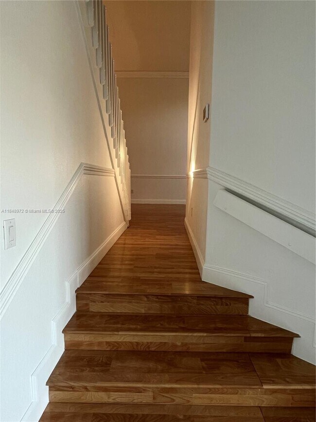 Building Photo - 1413 SW 158th Ave