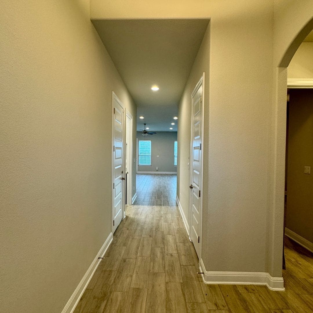 Building Photo - 3750 E Palm Valley Blvd