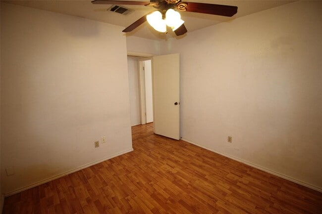 Building Photo - 8202 Cattle Dr