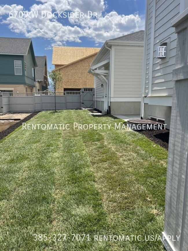 Building Photo - 6709 W Docksider Dr