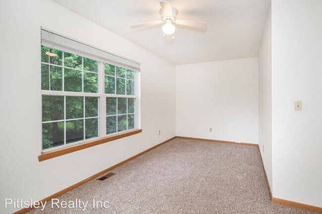 Building Photo - 2 br, 2 bath Apartment - 701 Fotis Drive