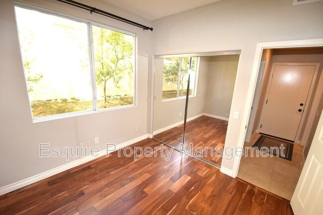 Building Photo - 2881 Silk Oak Ave