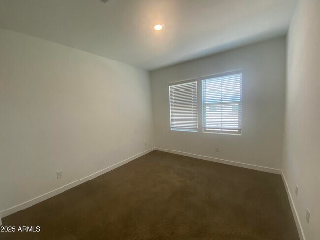 Building Photo - 4077 S Sabrina Dr