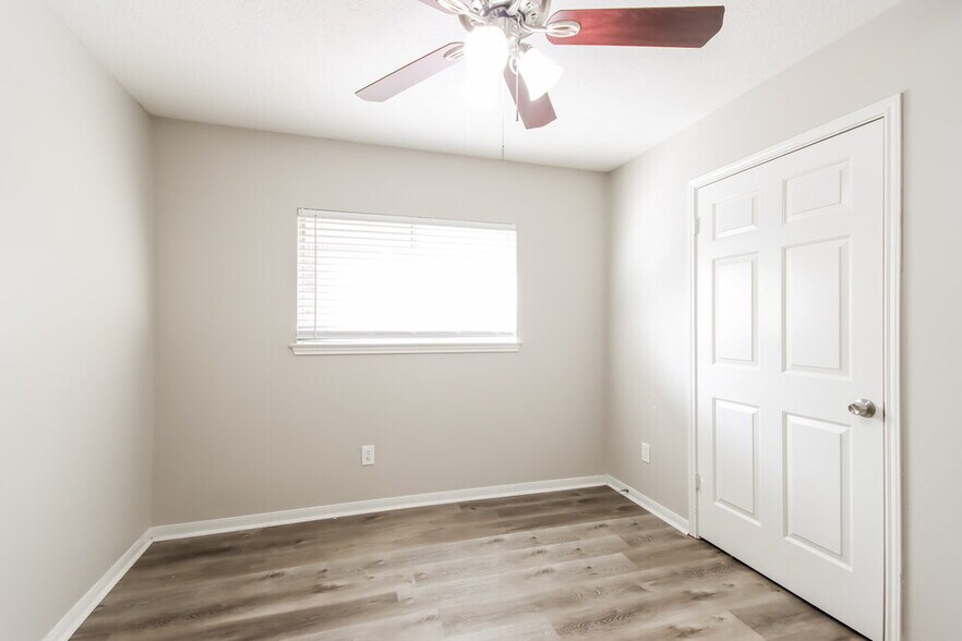Building Photo - 3030 Killdeer Ln