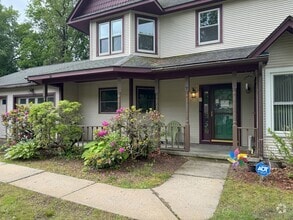 Building Photo - 7 Arrowwood Cir