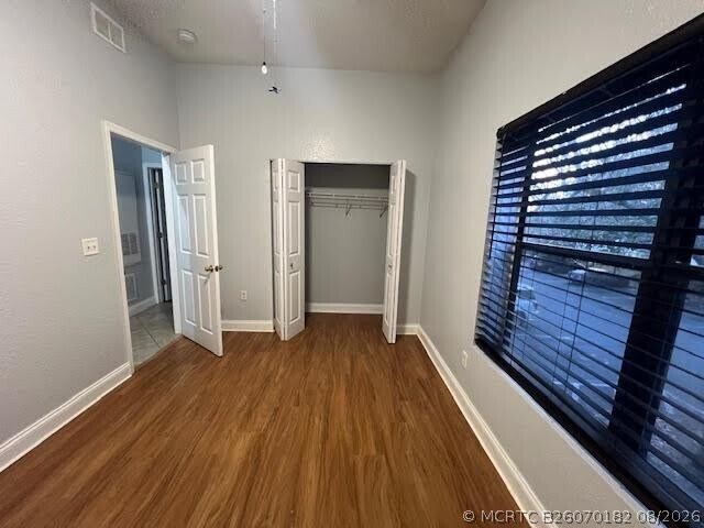 Building Photo - 5811 La Costa Dr