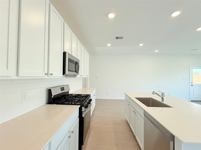 Building Photo - 16538 Mesquite Fld Dr