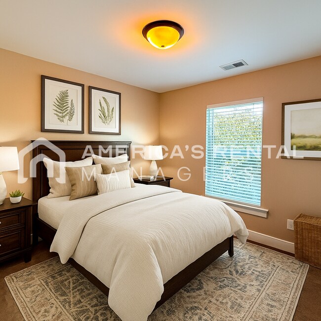 Building Photo - Spacious 3-Bed, 2-Bath Home Near Mercedes-Benz Plant in Vance!