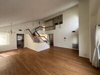 Building Photo - 3242 Rollingridge Ave