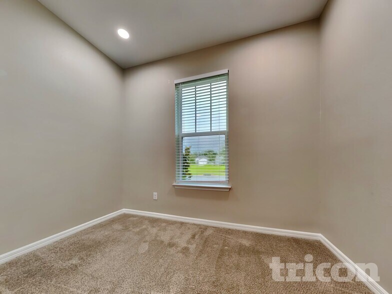 Building Photo - 33091 Frogs Leap Ln