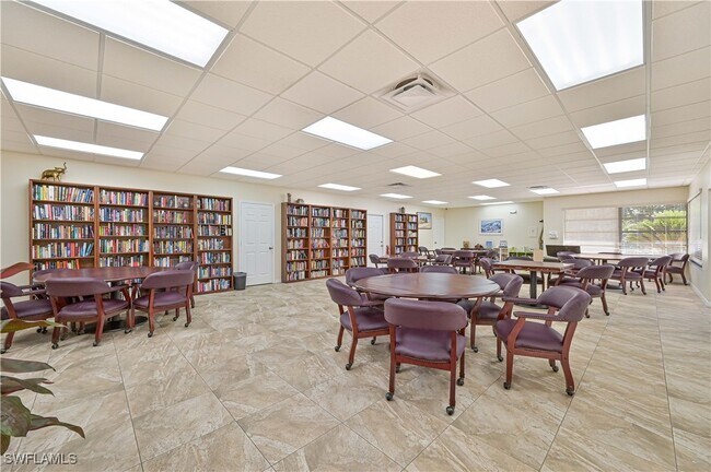 Building Photo - 3770 Springside Dr