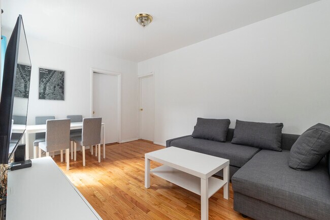 Building Photo - 306-318-318 E 96th St