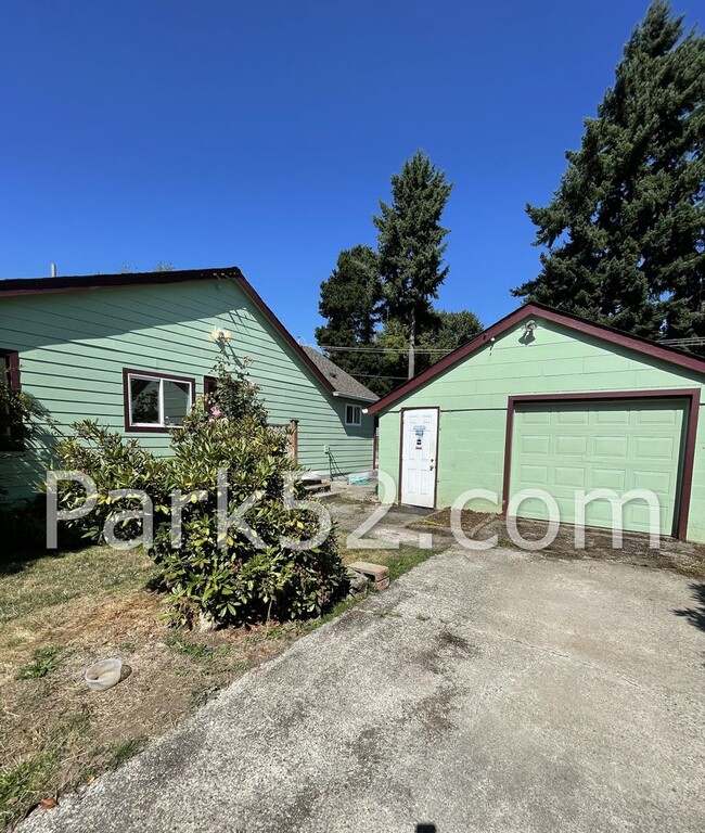 Building Photo - 3 Bedroom Rambler in Tacoma