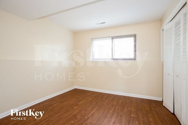 Building Photo - 148 Berkshire Dr