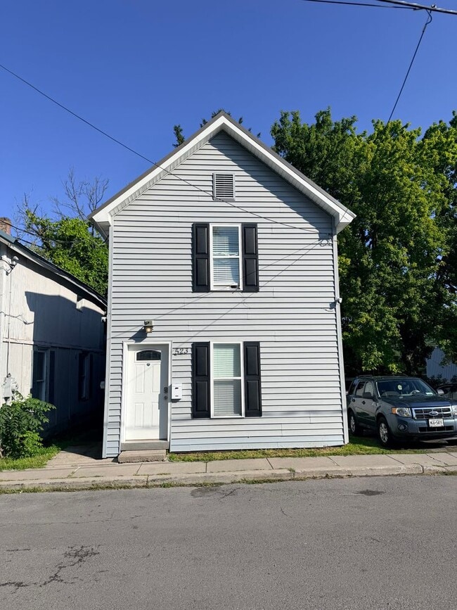 Building Photo - 523 Jefferson St