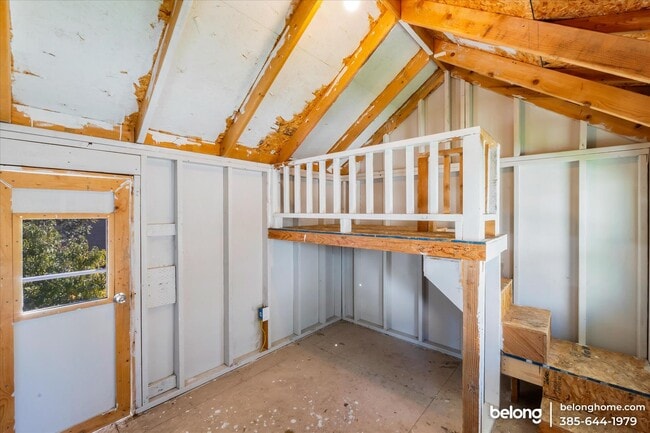 Building Photo - 3091 Sandpiper Rd