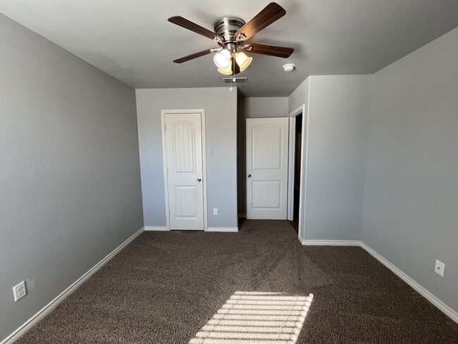 Building Photo - 3422 Itasca St