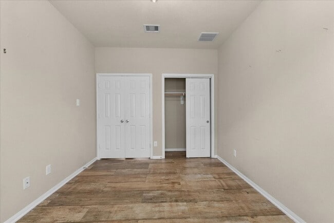 Building Photo - 8306 Hampton Bay Drive